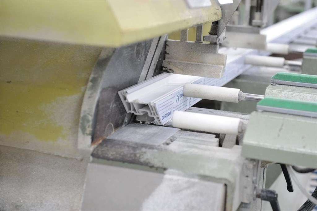 6 características de seguridad pasiva en los perfiles de aluminio Cortizo
