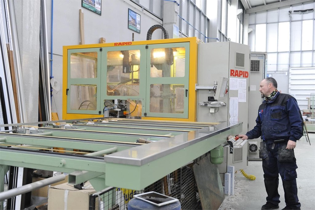 ¿Cómo mantener y limpiar tus ventanas de aluminio para que luzcan perfectas?