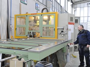 ¿Cómo mantener y limpiar tus ventanas de aluminio para que luzcan perfectas?