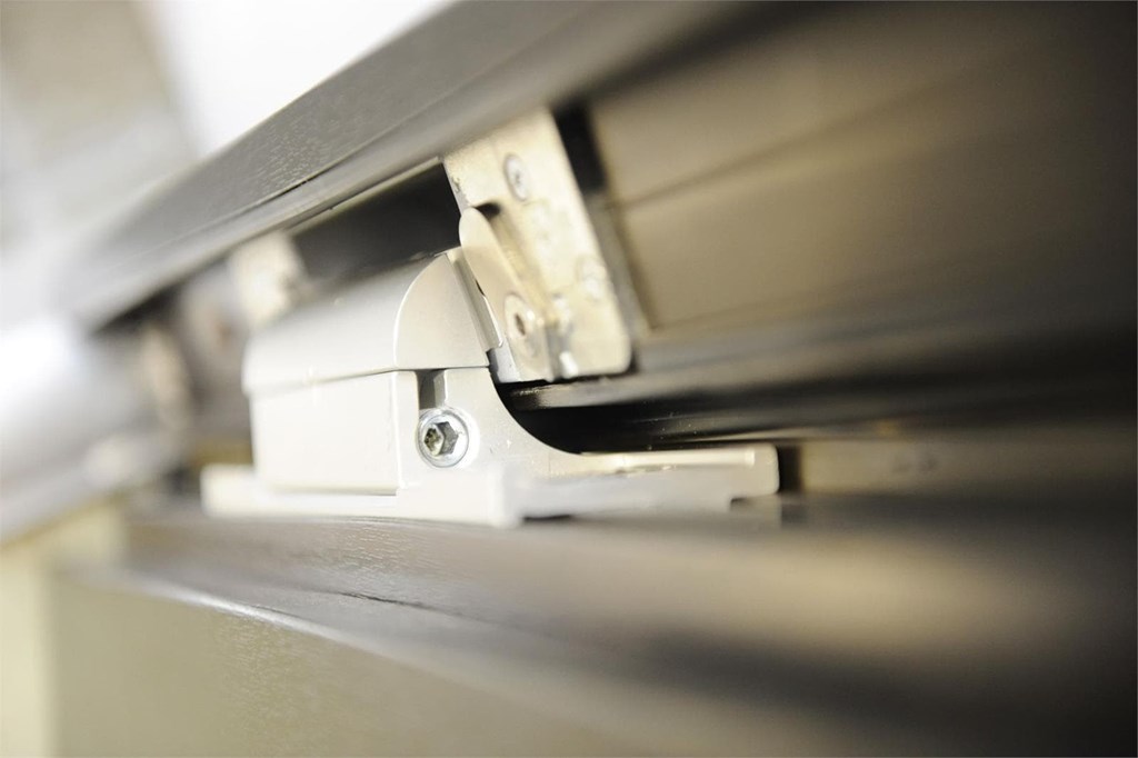 La comparativa Cortizo: sistema abatible a70 vs. corredera c160, ¿Cuándo elegir cada uno?