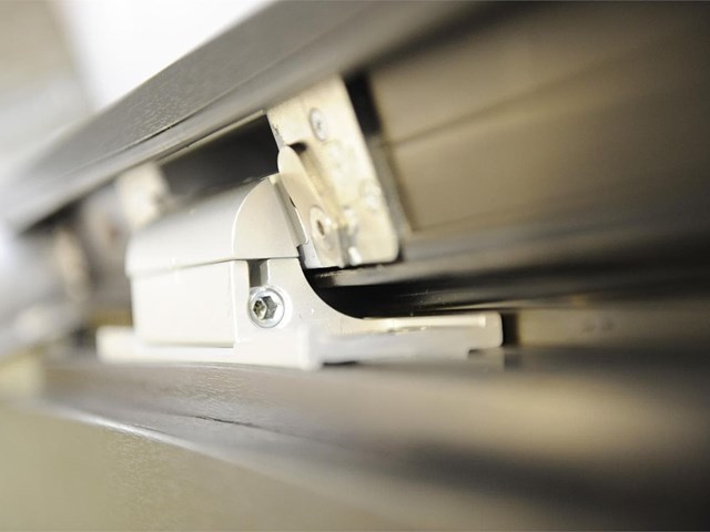 La comparativa Cortizo: sistema abatible a70 vs. corredera c160, ¿Cuándo elegir cada uno?